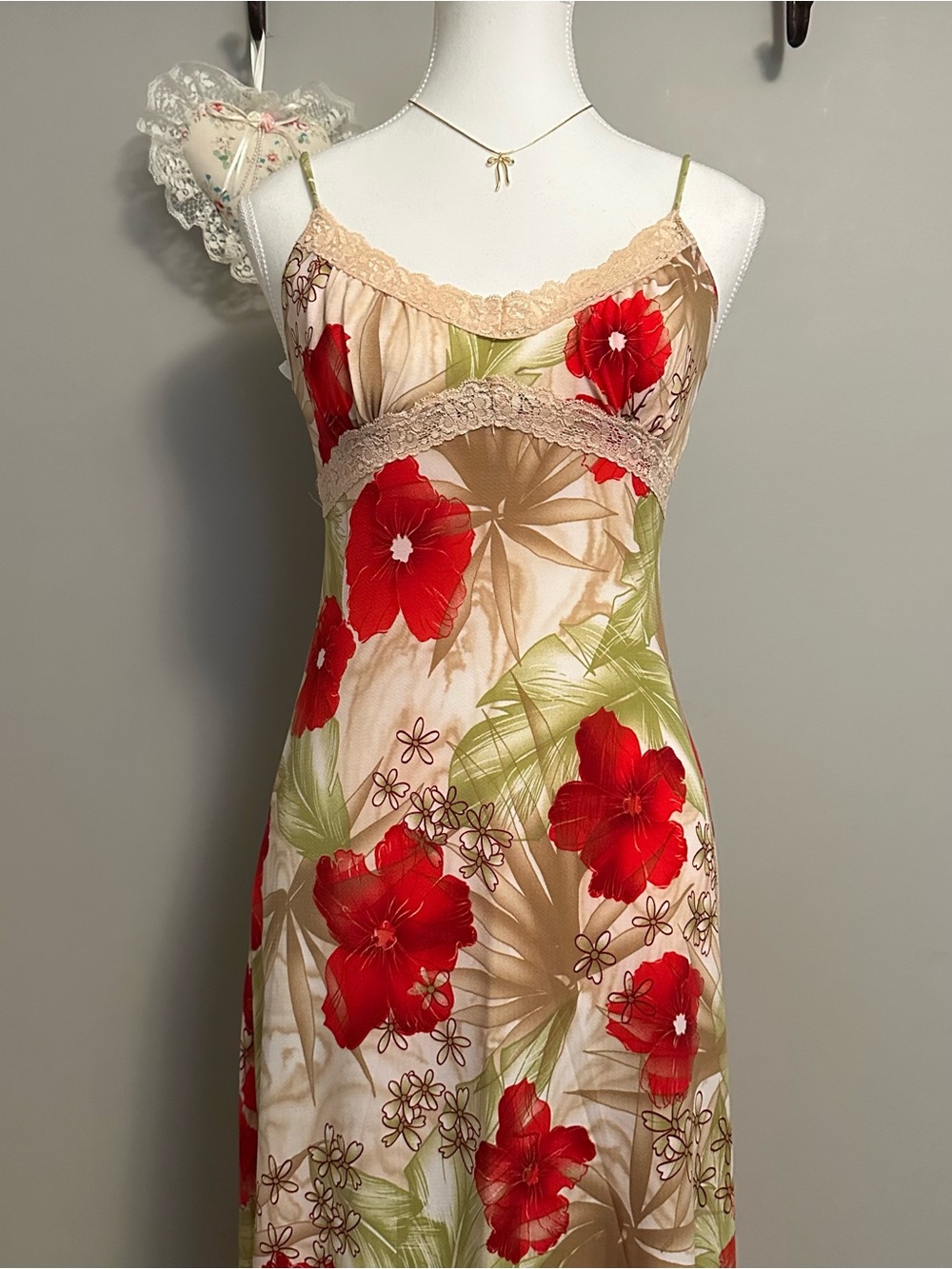 Vintage Sirens Floral Slip Dress with Pink and Green Accents - Picture 6 of 14